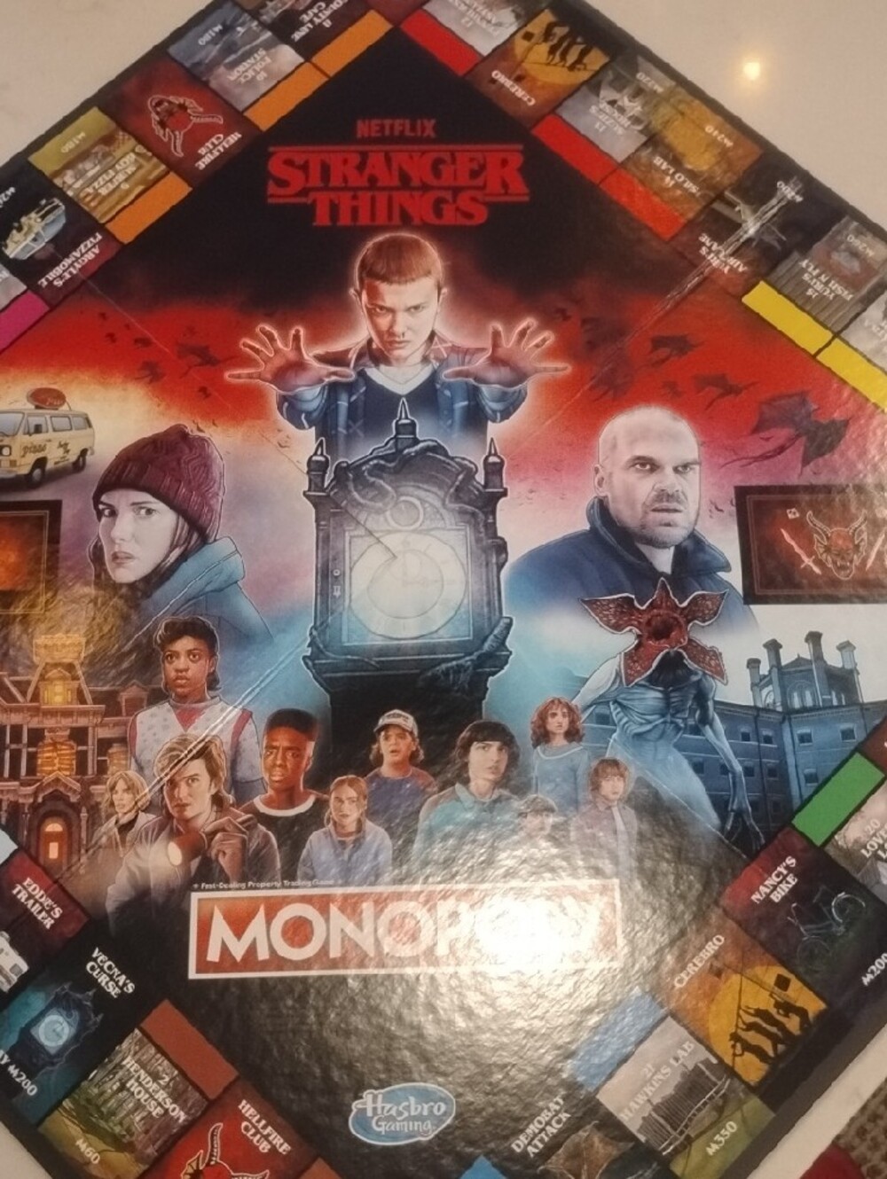 Hasbro Monopoly Stranger Things Board Game - Red, Black, Blue Artwork - Picture 12 of 13